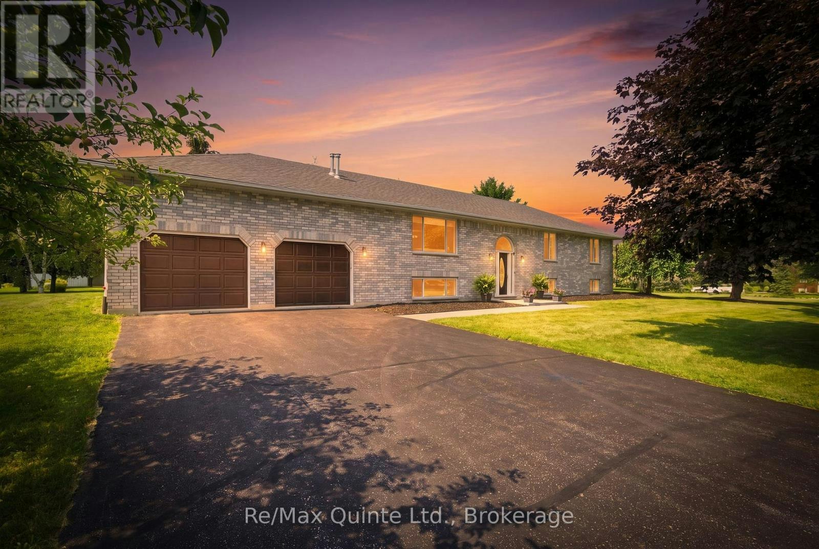 16 Bay Breeze Street, Prince Edward County, ON, K8N 0L4