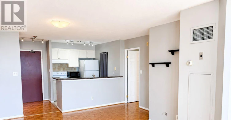 1201-1625 Pickering Parkway, Pickering, ON, L1V 6Z6 - 10