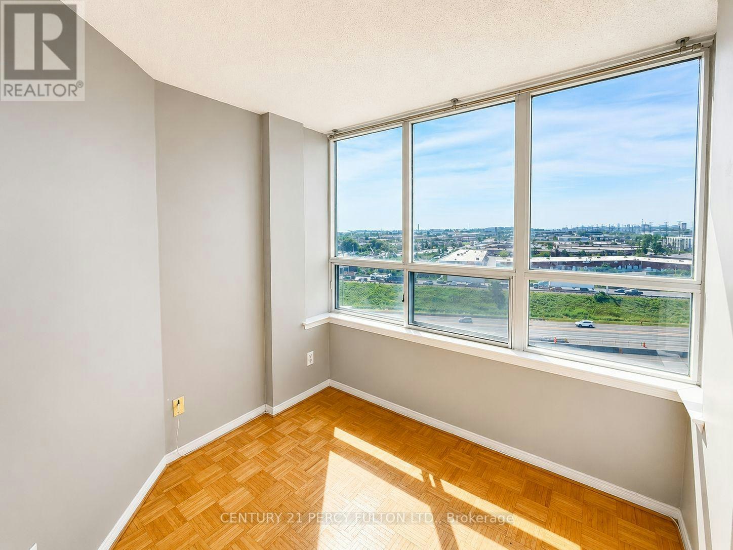 1201-1625 Pickering Parkway, Pickering, ON, L1V 6Z6 - 17