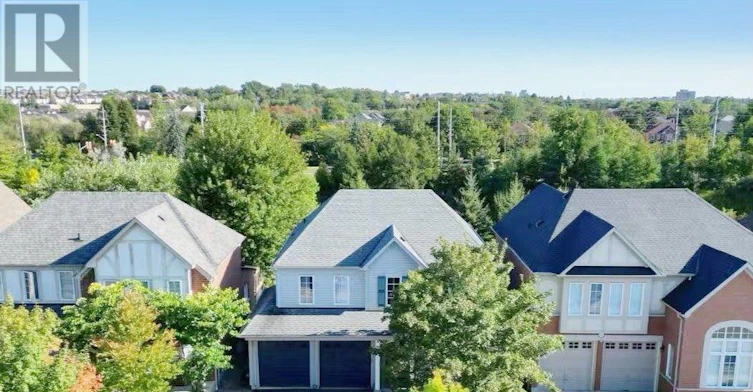 17 Bradbury Crescent, Ajax, ON, L1T 4H5 - 2