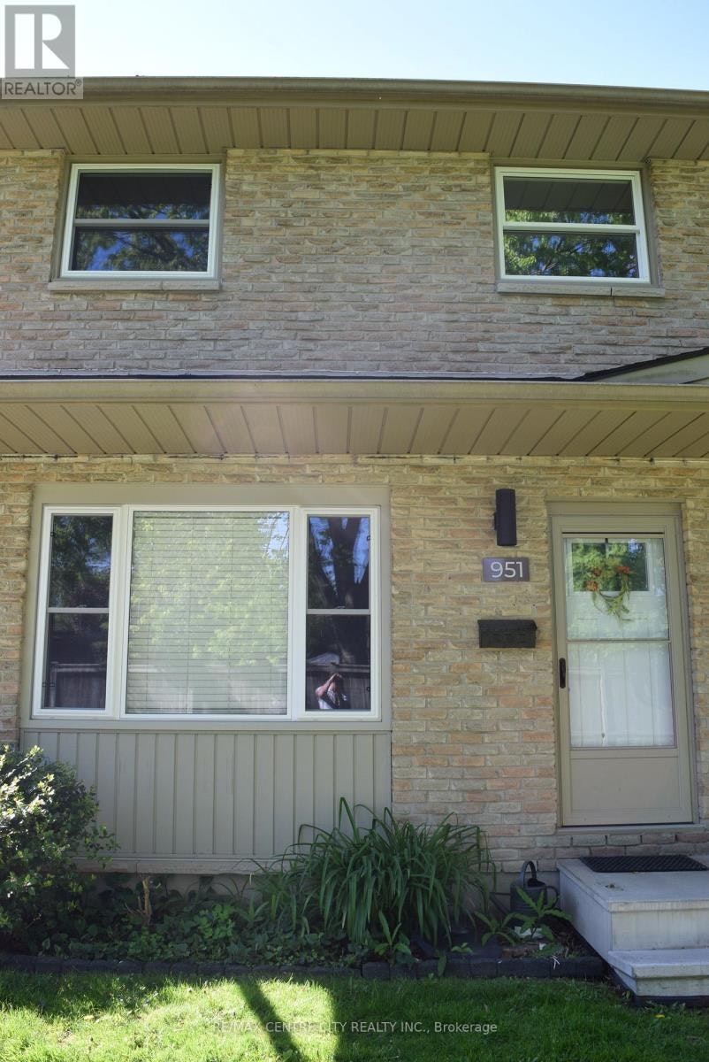 951 Notre Dame Drive, London, ON, N6J 3C3