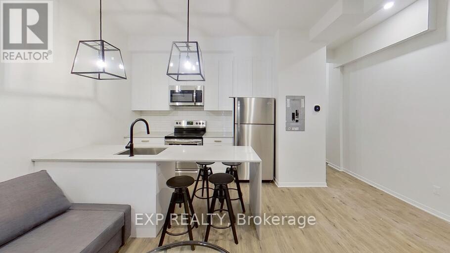 C-327 Catherine Street, Ottawa, ON, K1R 5T4