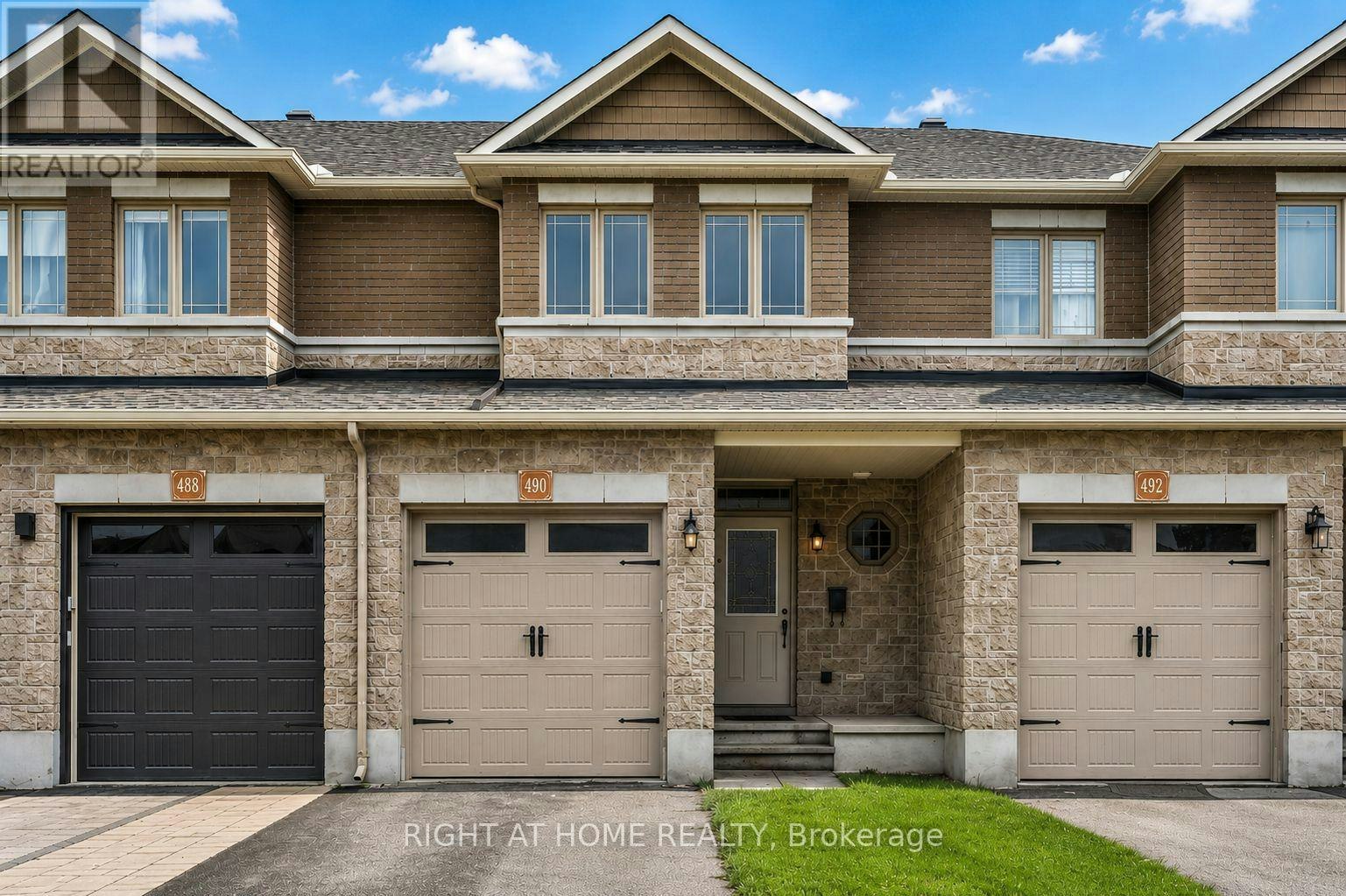 490 Barrick Hill Road, Ottawa, ON, K2M 0H8