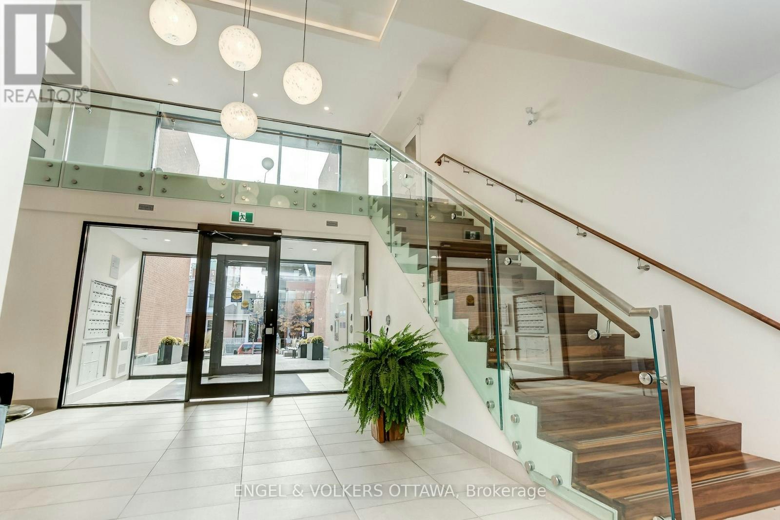 107-280 Crichton Street, Ottawa, ON, K1M 1W4 - 3