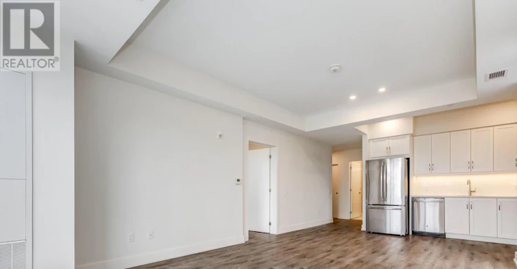 107-280 Crichton Street, Ottawa, ON, K1M 1W4 - 11