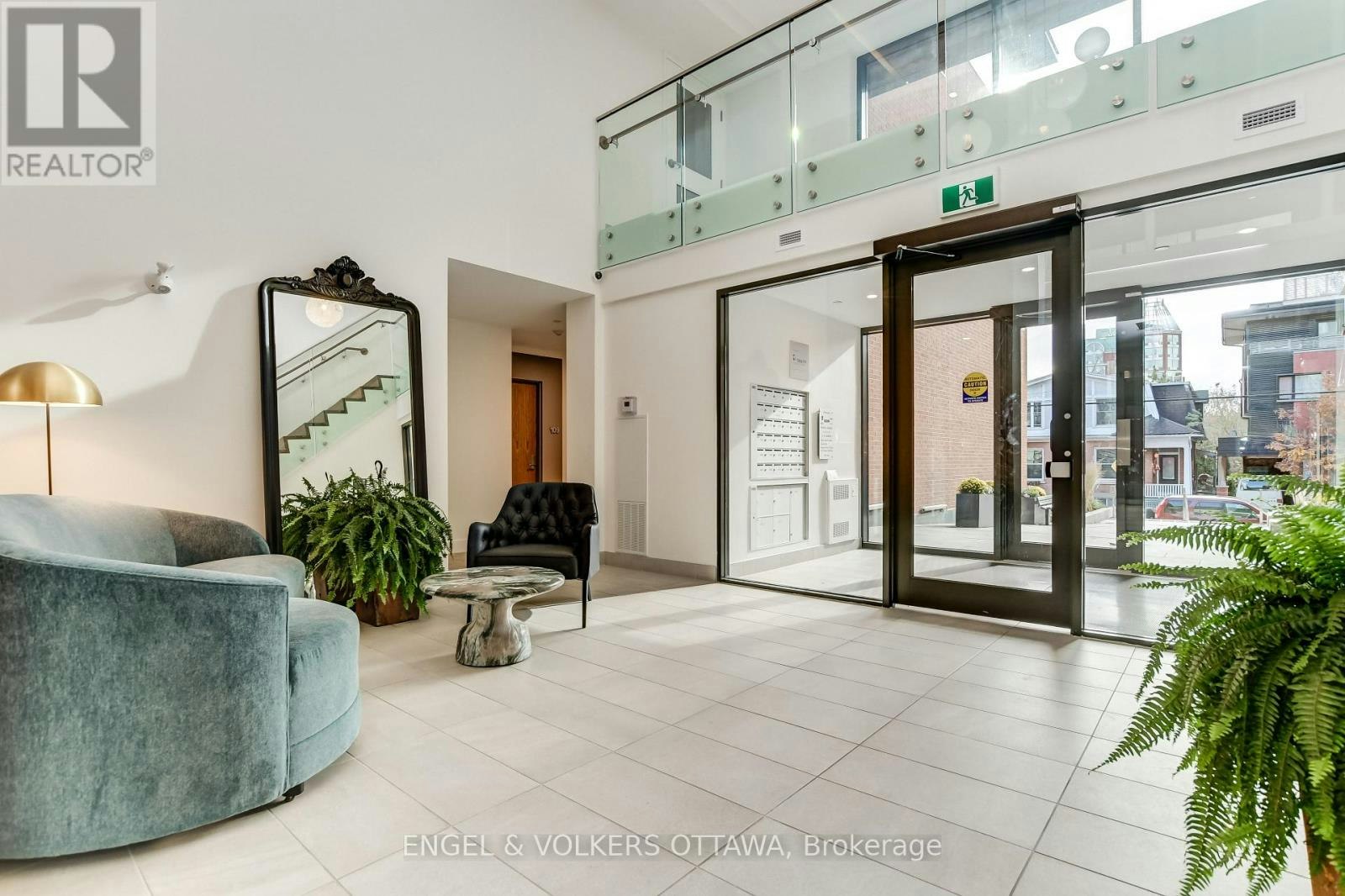 107-280 Crichton Street, Ottawa, ON, K1M 1W4 - 2