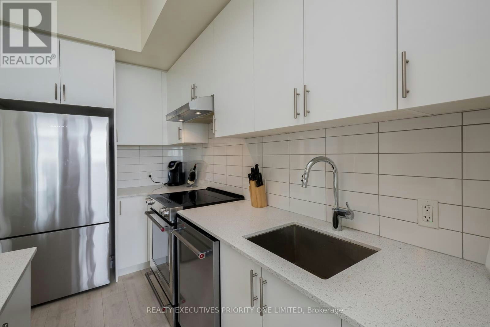 707-9000 Jane Street, Vaughan, ON, L4K 0M6 - 9