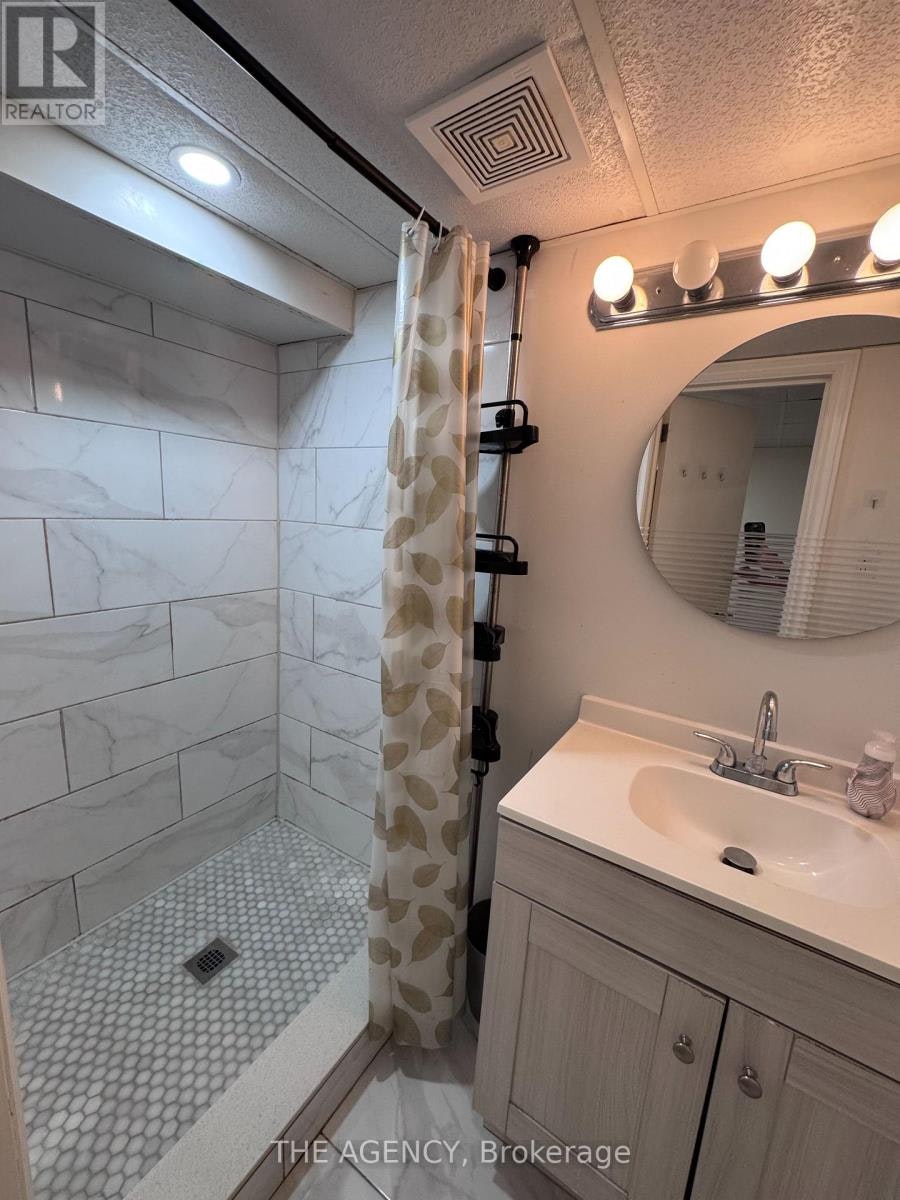 BASEMENT-26 Beaverbrook Avenue, Toronto, ON, M9B 2M9 - 7