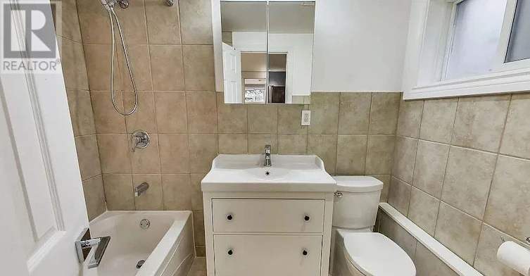 LOWER-28 Jellicoe Avenue, Toronto, ON, M8W 1W1 - 6
