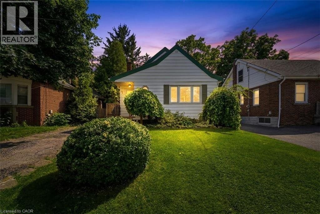 61 Glenmount Avenue, Hamilton, ON, L8S 2L3