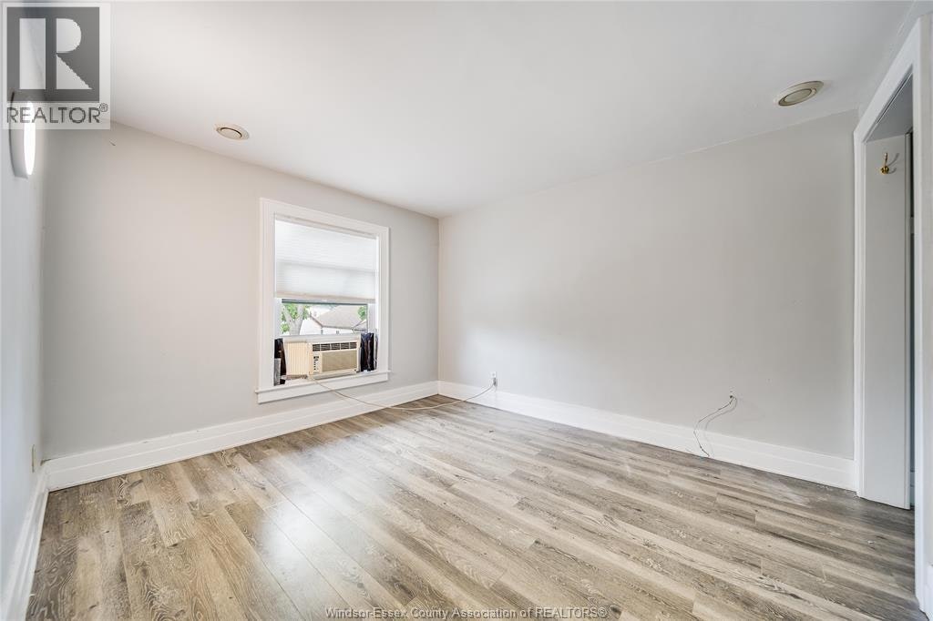392 Curry Avenue, Windsor, ON, N9B 2B7 - 30