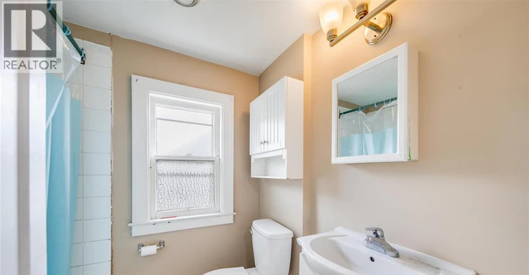 392 Curry Avenue, Windsor, ON, N9B 2B7 - 22