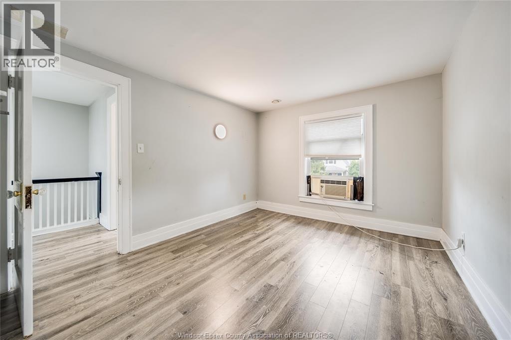 392 Curry Avenue, Windsor, ON, N9B 2B7 - 31