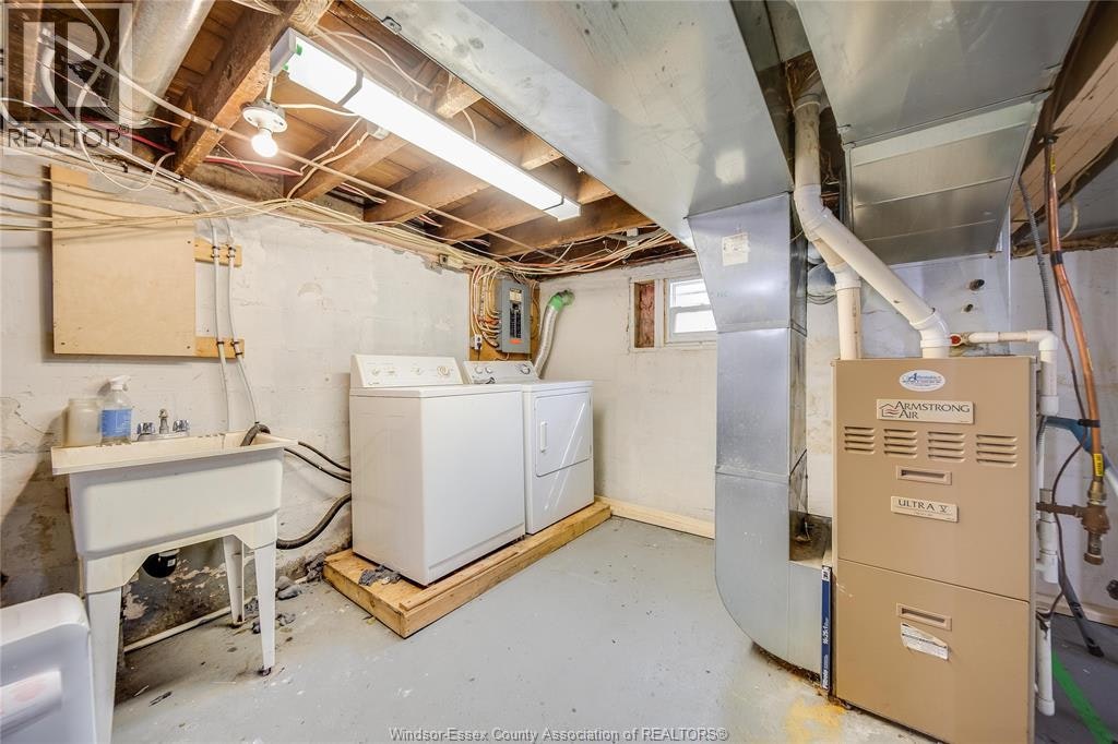 392 Curry Avenue, Windsor, ON, N9B 2B7 - 36