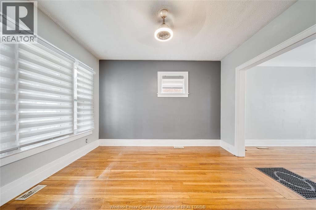392 Curry Avenue, Windsor, ON, N9B 2B7 - 7