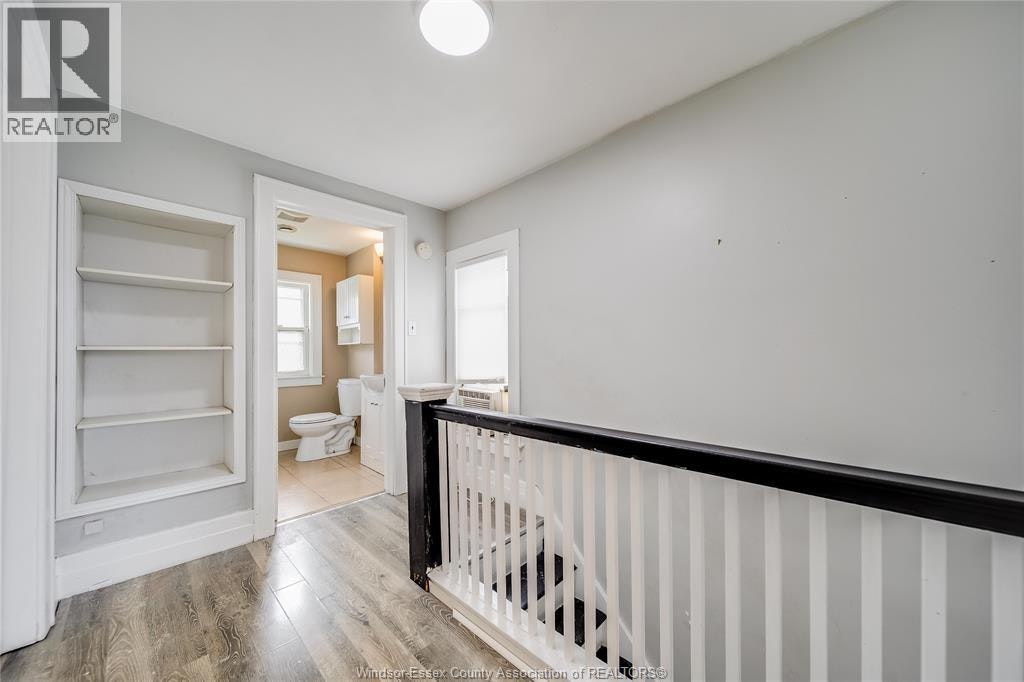 392 Curry Avenue, Windsor, ON, N9B 2B7 - 24