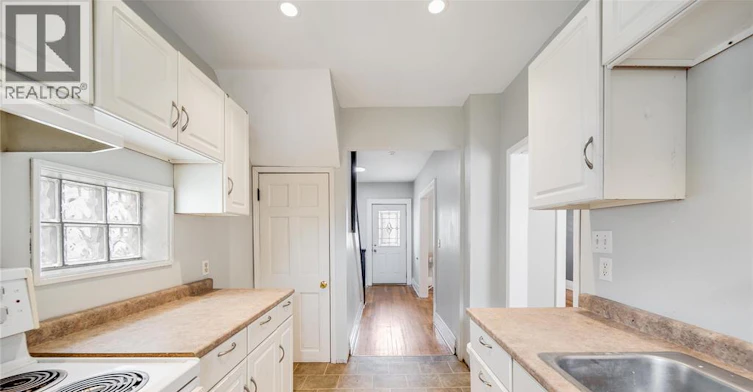 392 Curry Avenue, Windsor, ON, N9B 2B7 - 16
