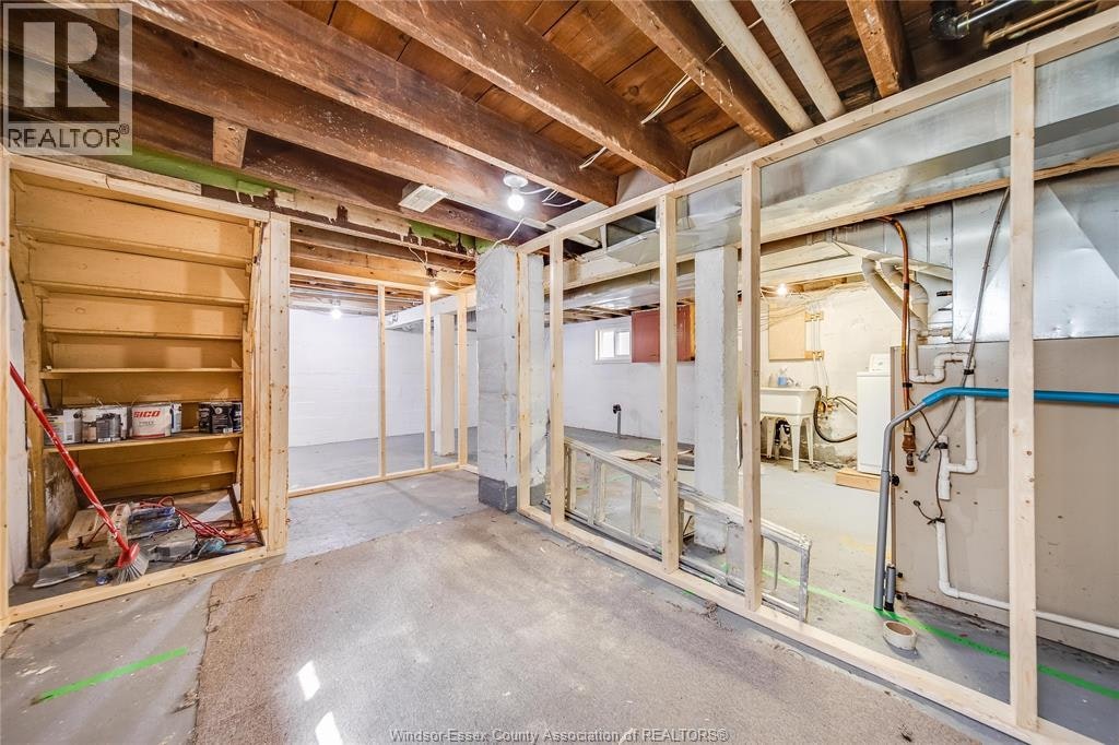 392 Curry Avenue, Windsor, ON, N9B 2B7 - 40