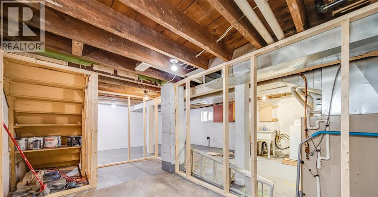 392 Curry Avenue, Windsor, ON, N9B 2B7 - 40