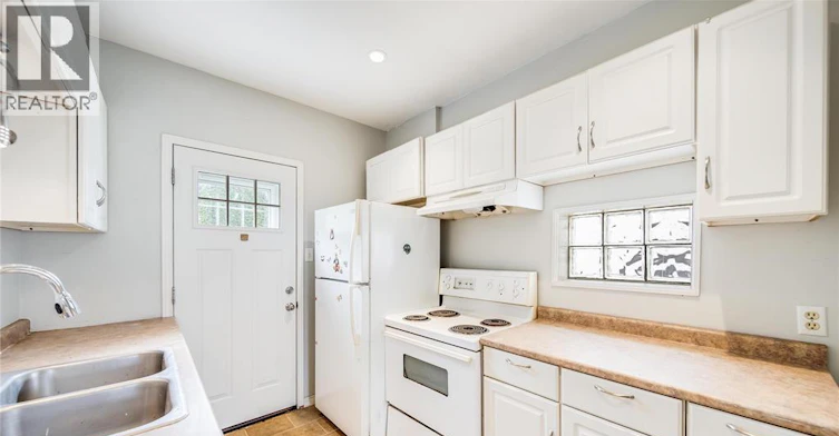 392 Curry Avenue, Windsor, ON, N9B 2B7 - 14