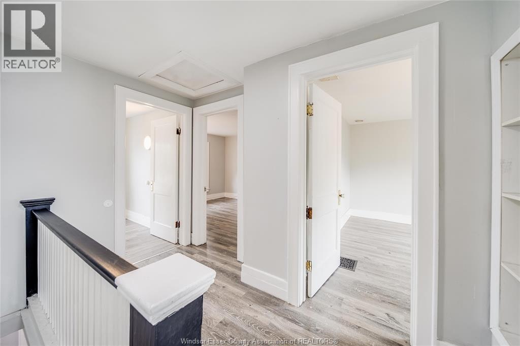392 Curry Avenue, Windsor, ON, N9B 2B7 - 23