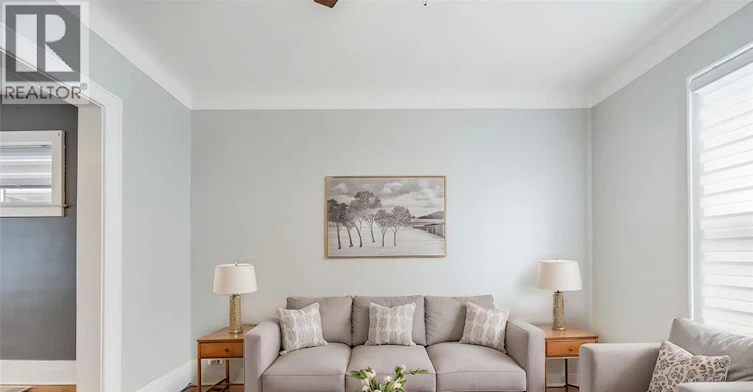 392 Curry Avenue, Windsor, ON, N9B 2B7 - 9