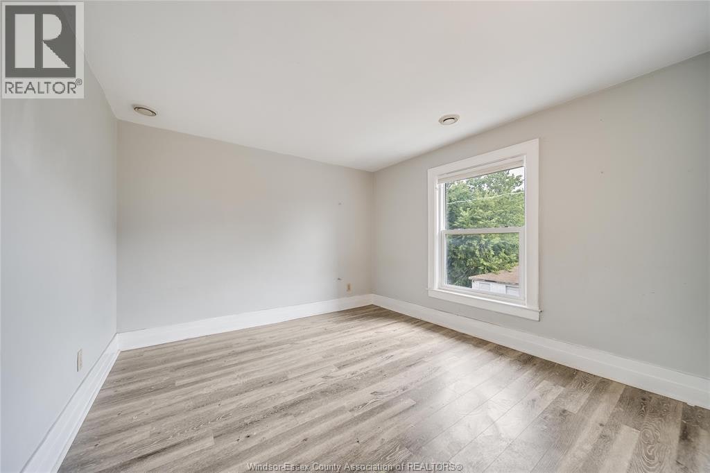 392 Curry Avenue, Windsor, ON, N9B 2B7 - 26