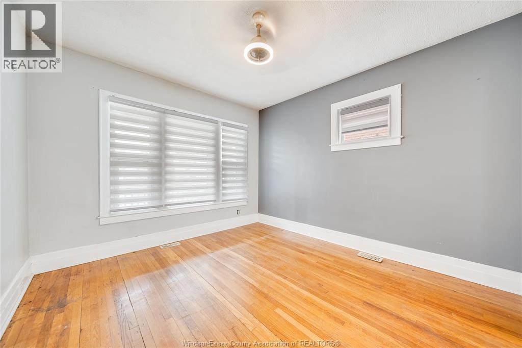 392 Curry Avenue, Windsor, ON, N9B 2B7 - 12