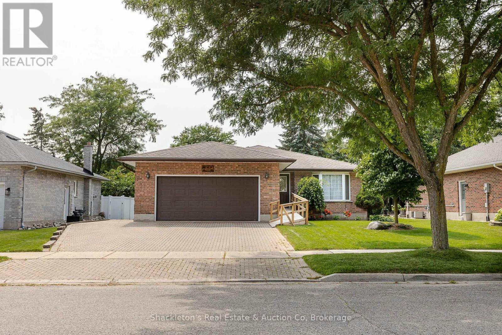 229 Briarhill Drive, Stratford, ON, N5A 7T1