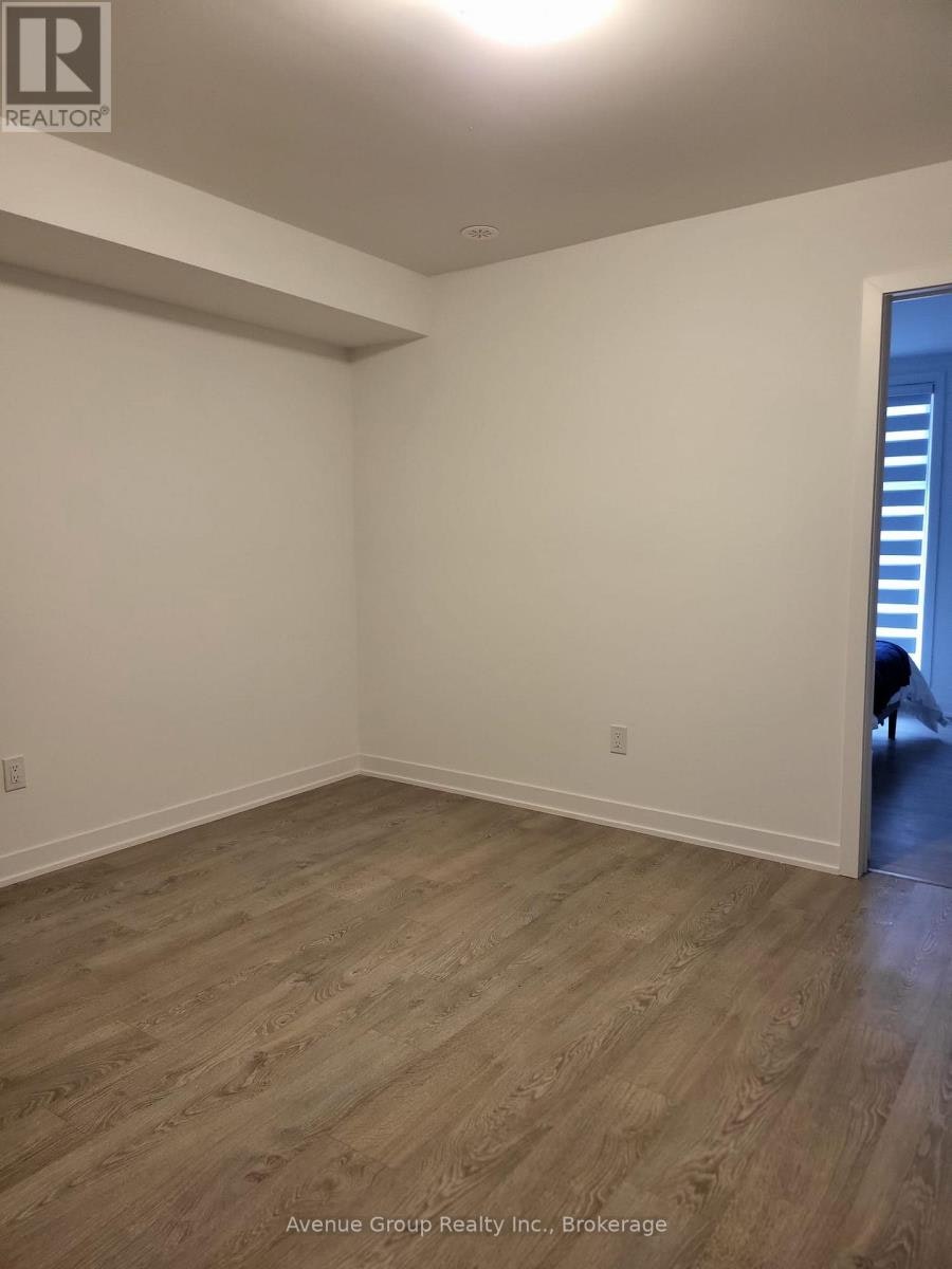 60 Hooyo Terrace, Toronto, ON, M6A 0E2 - 20