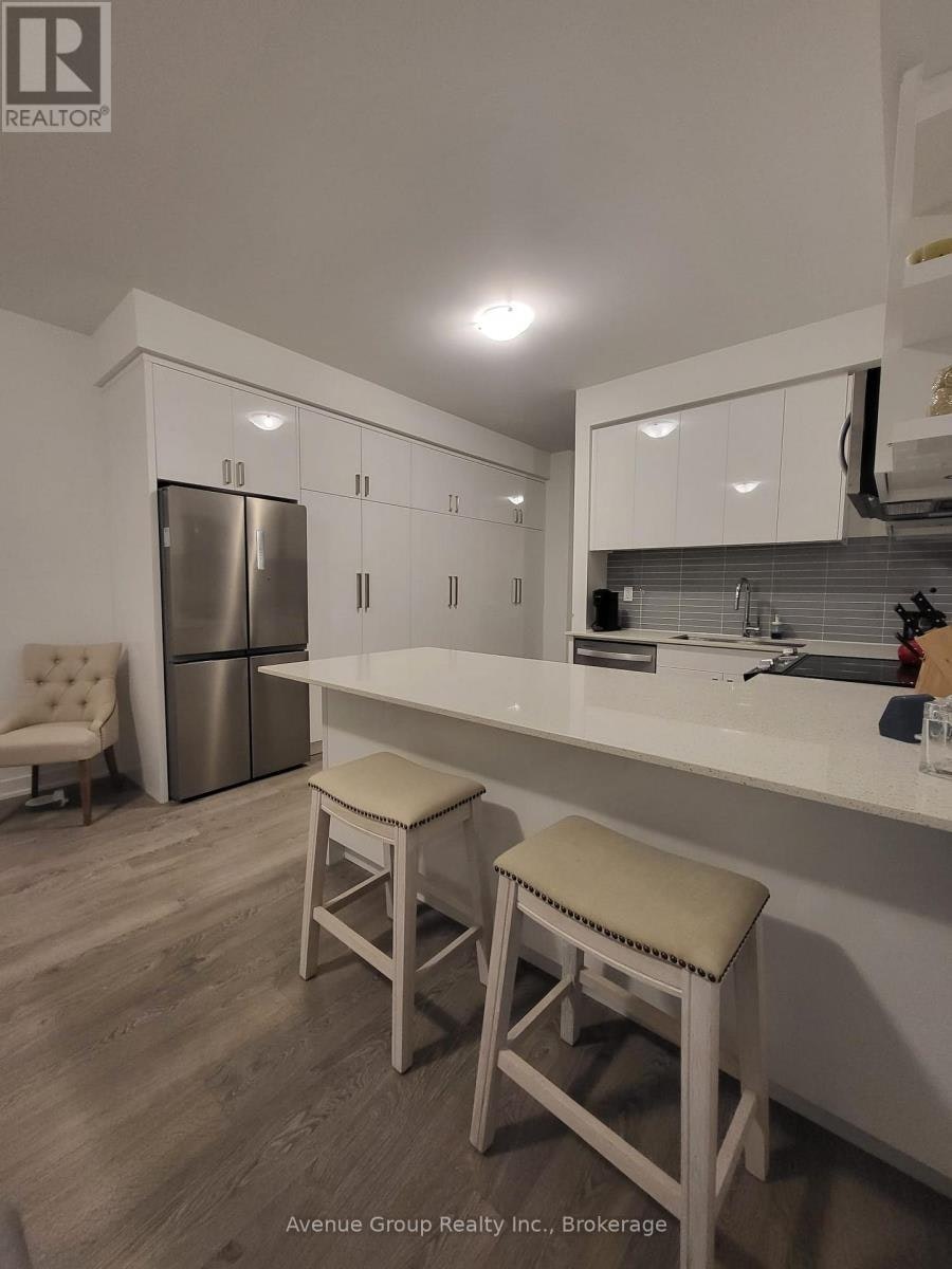 60 Hooyo Terrace, Toronto, ON, M6A 0E2