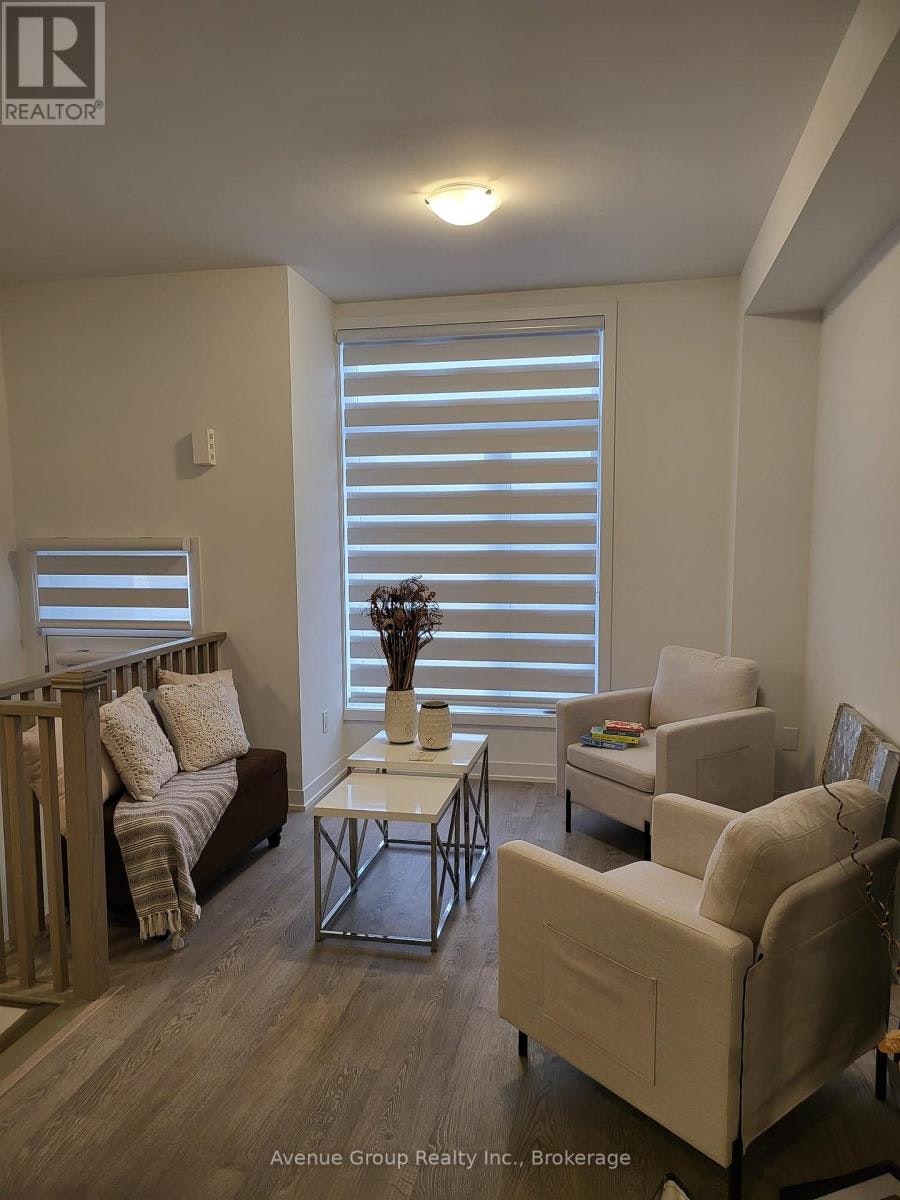 60 Hooyo Terrace, Toronto, ON, M6A 0E2 - 10
