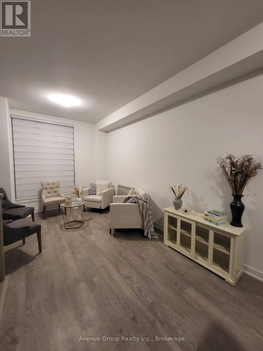 60 Hooyo Terrace, Toronto, ON, M6A 0E2 - 11