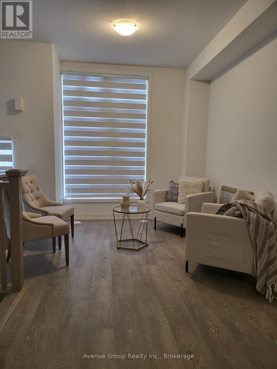 60 Hooyo Terrace, Toronto, ON, M6A 0E2 - 9
