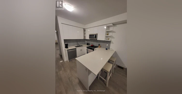 60 Hooyo Terrace, Toronto, ON, M6A 0E2 - 3