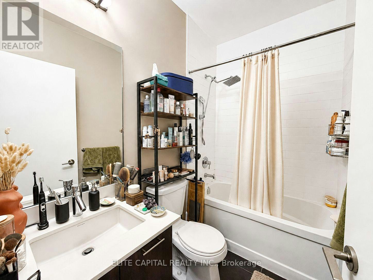 628-20 Bruyeres Mews, Toronto, ON, M5V 0G8 - 8