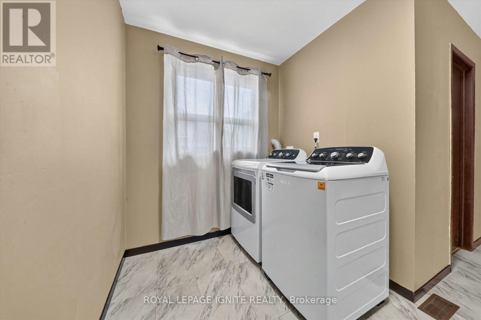 MAIN-88 Edgely Avenue SOUTH, Toronto, ON, M1N 3L1 - 17