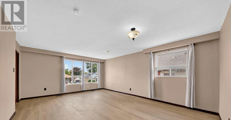 MAIN-88 Edgely Avenue SOUTH, Toronto, ON, M1N 3L1 - 12