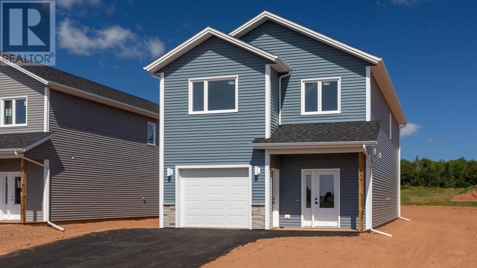 123 Samantha Lane, Cornwall, PE, C0A 1H0