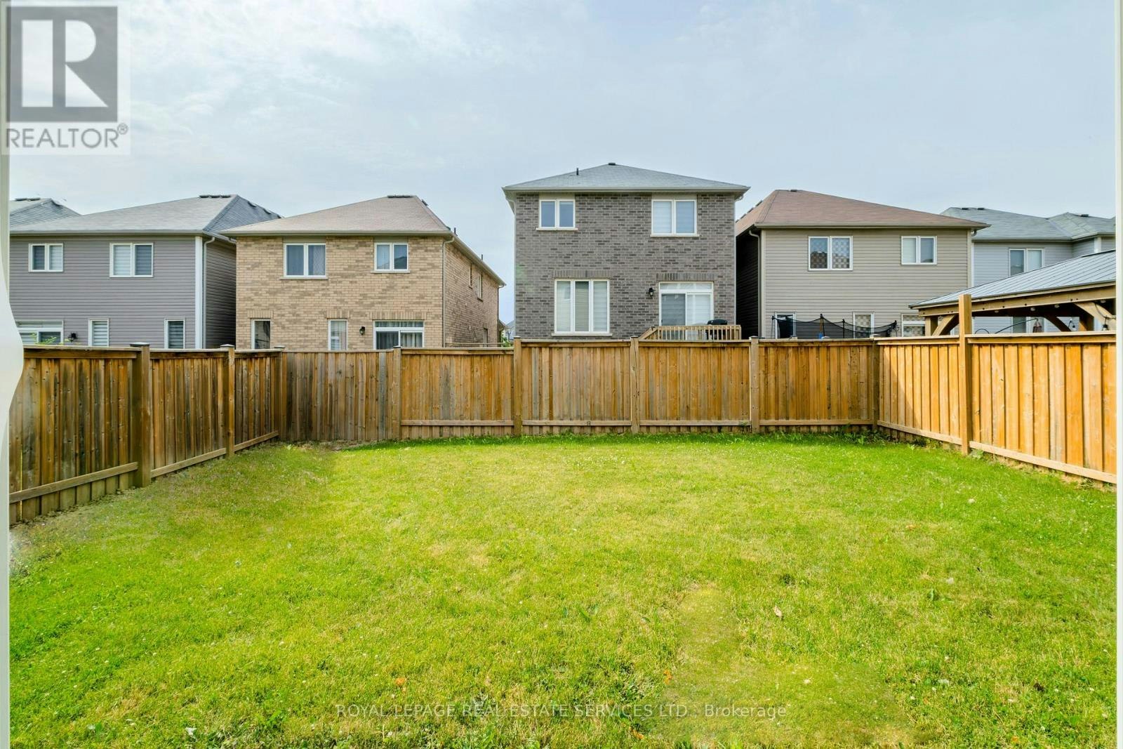 152 Munro Circle, Brantford, ON, N3T 5L5 - 2