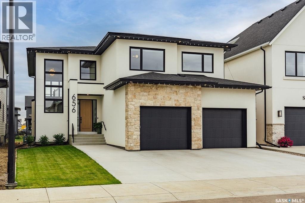 656 Pepper Bend, Saskatoon, SK, S7V 1T3