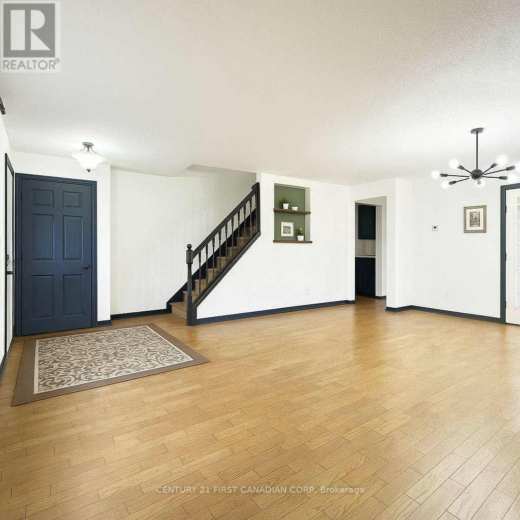 124 Ardsley Crescent, London, ON, N6G 3W7 - 2