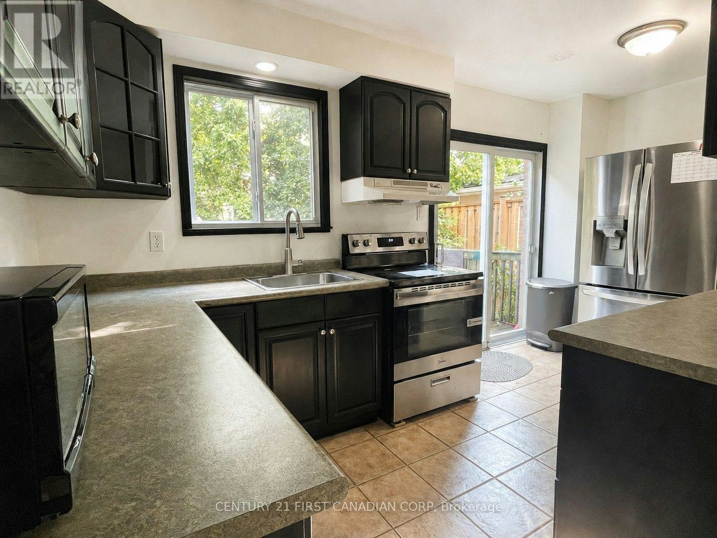 124 Ardsley Crescent, London, ON, N6G 3W7 - 3