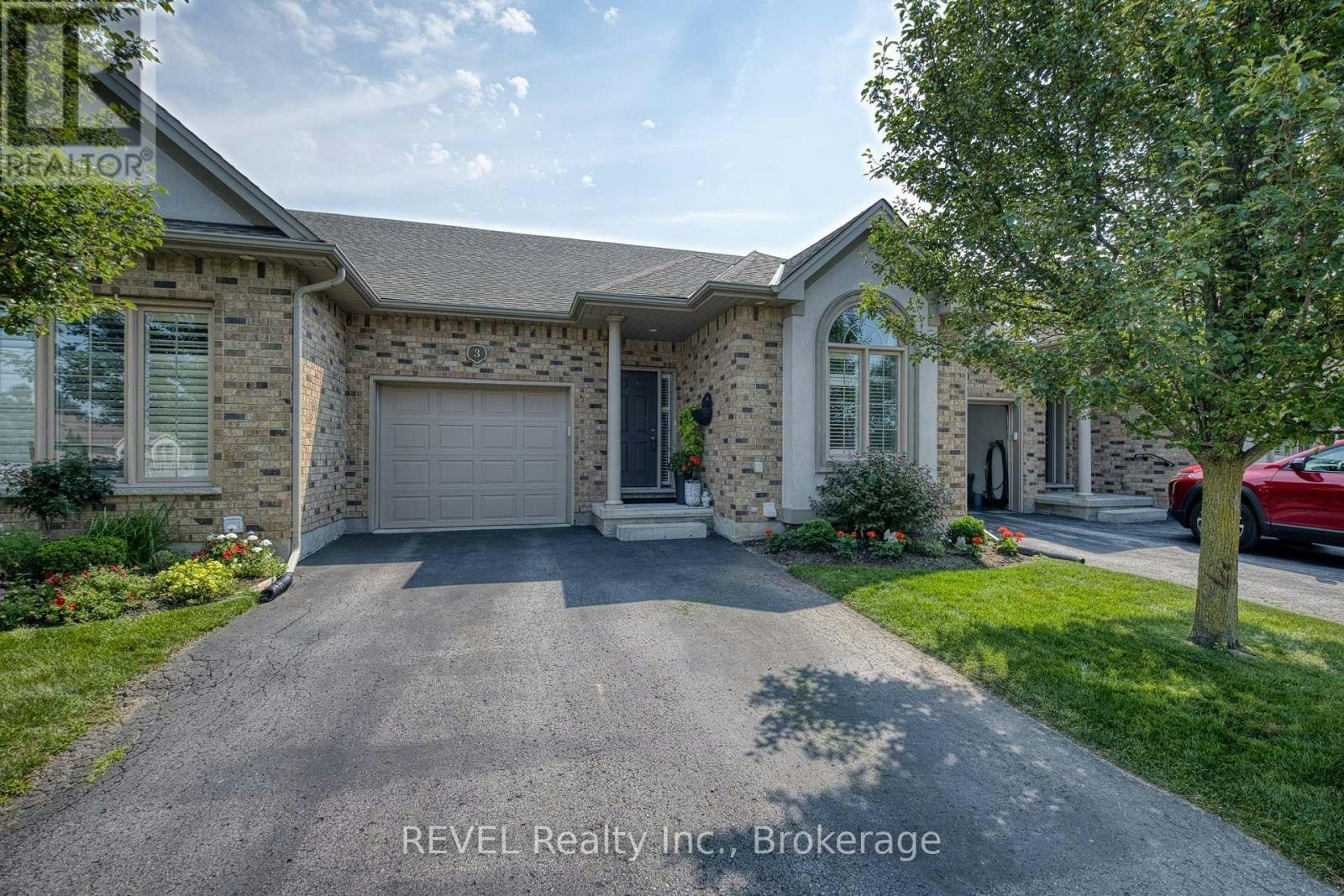3-4399 Montrose Road, Niagara Falls, ON, L2H 1K1