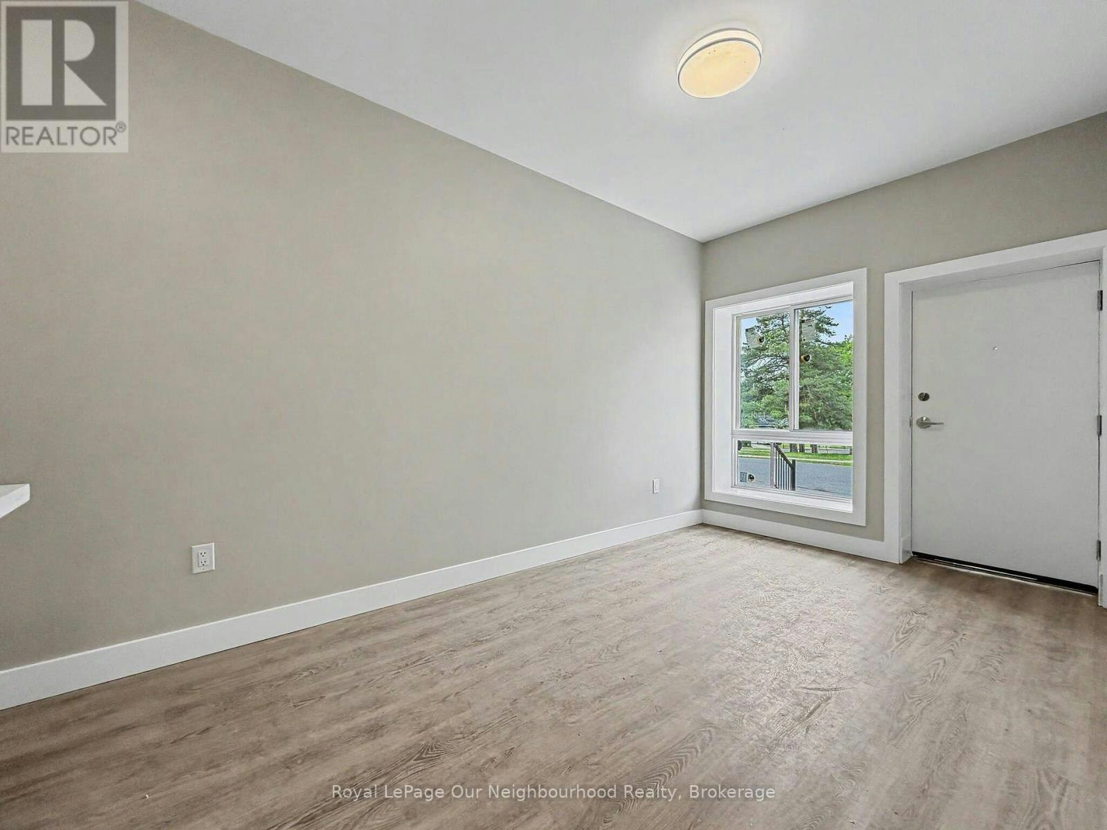 6-199 Pine Street, Tay, ON, L0K 2C0 - 3