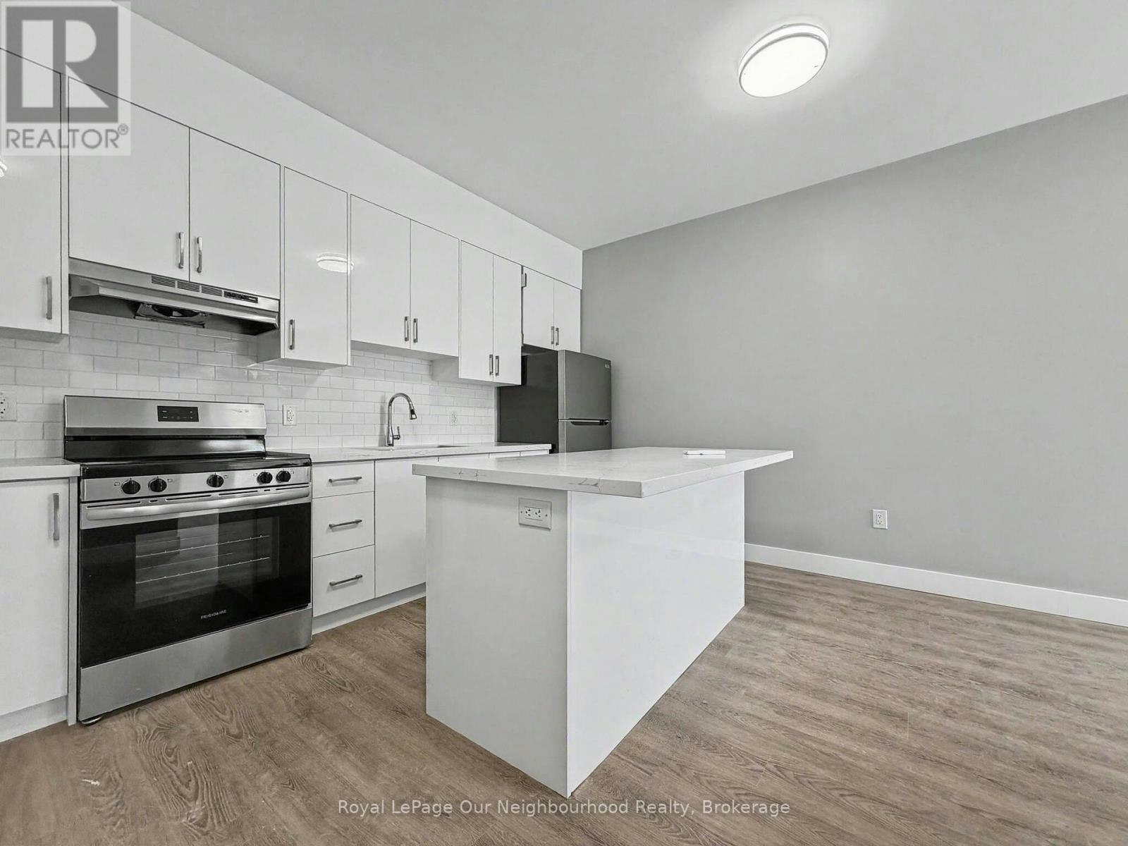 6-199 Pine Street, Tay, ON, L0K 2C0 - 9