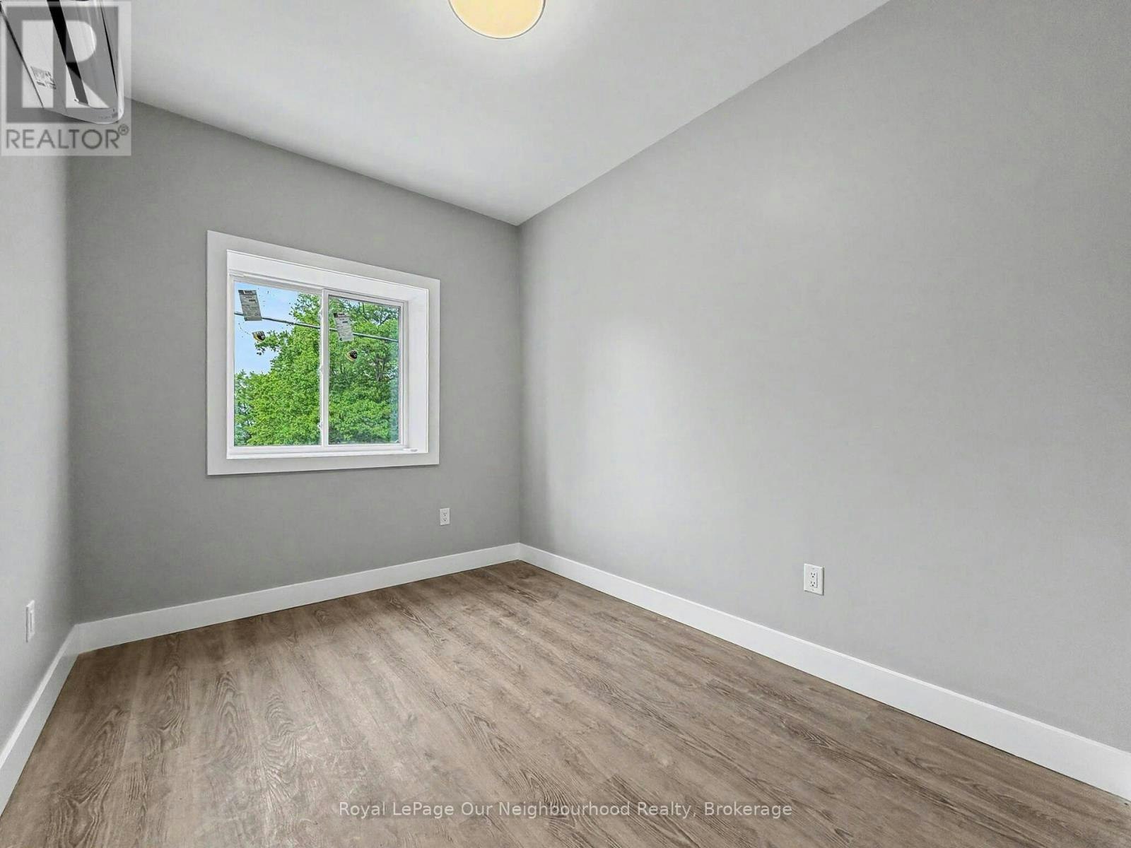 6-199 Pine Street, Tay, ON, L0K 2C0 - 10