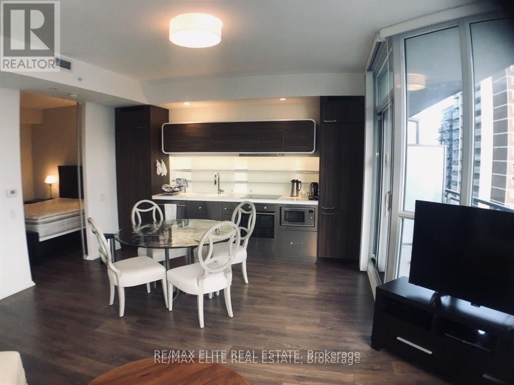 1901-45 Charles Street E, Toronto, ON, M4Y 0B8 - 4