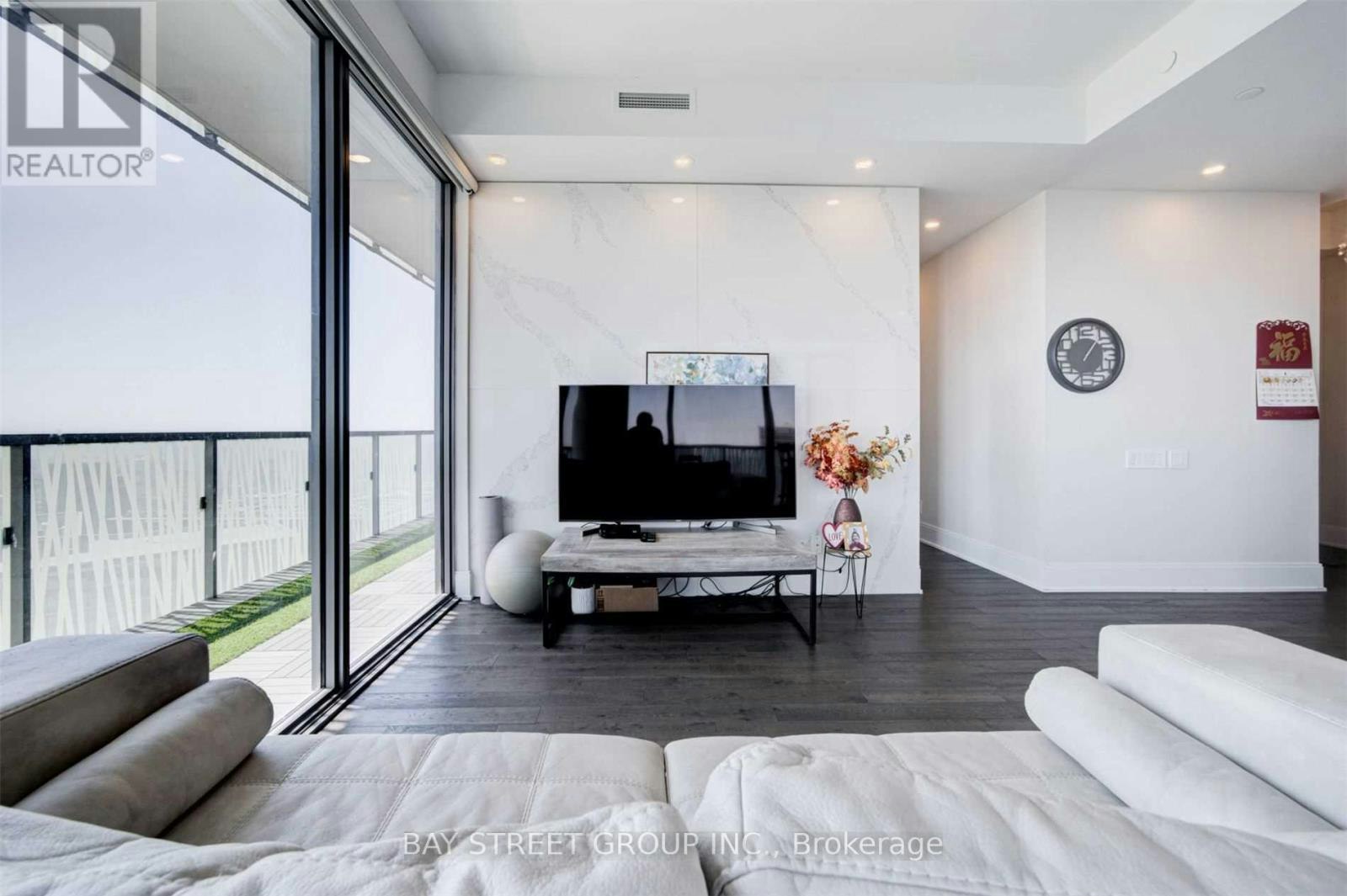 LPH5202-50 Charles Street E, Toronto, ON, M4Y 1T1 - 12