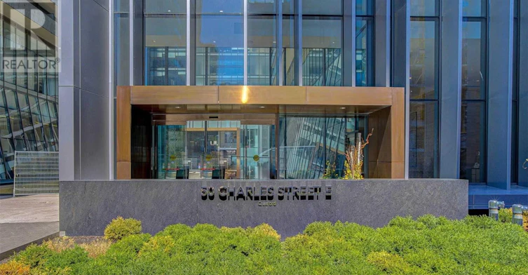 LPH5202-50 Charles Street E, Toronto, ON, M4Y 1T1 - 3